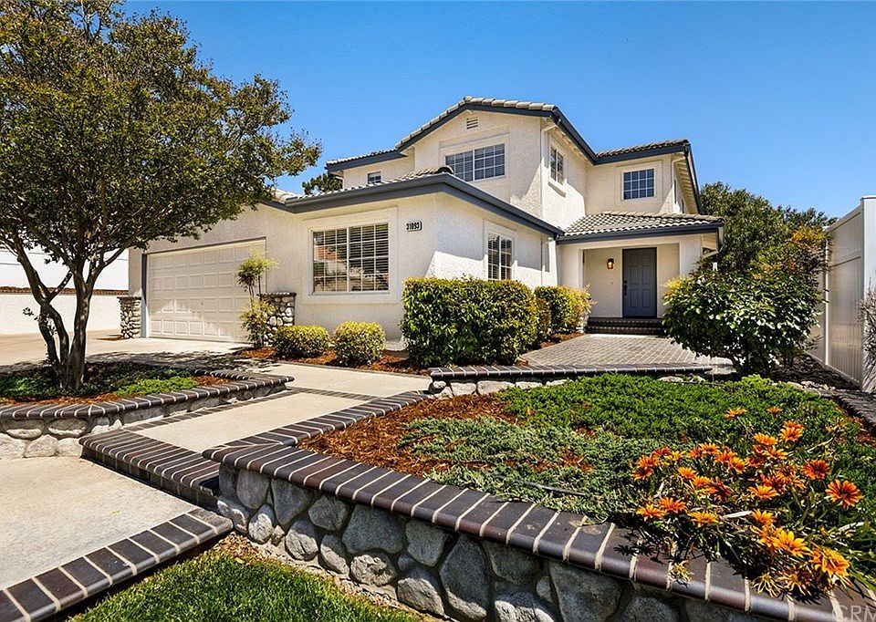 1st image of 31093 Riverton Ln