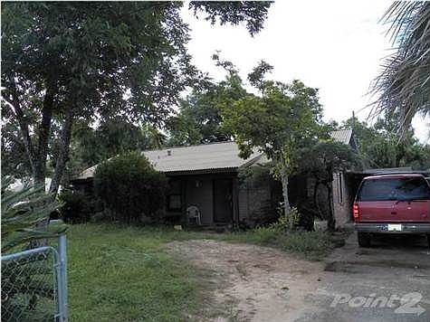 5th image of 4696 Geneva Dr