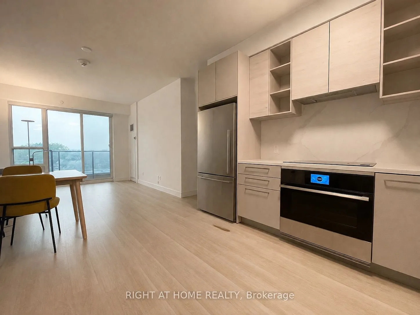 2 bed, $3,000 — Photo 2