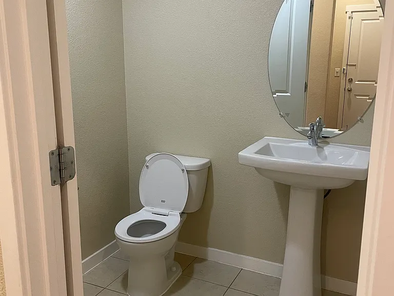 1312 Academy Dr — Photo 4