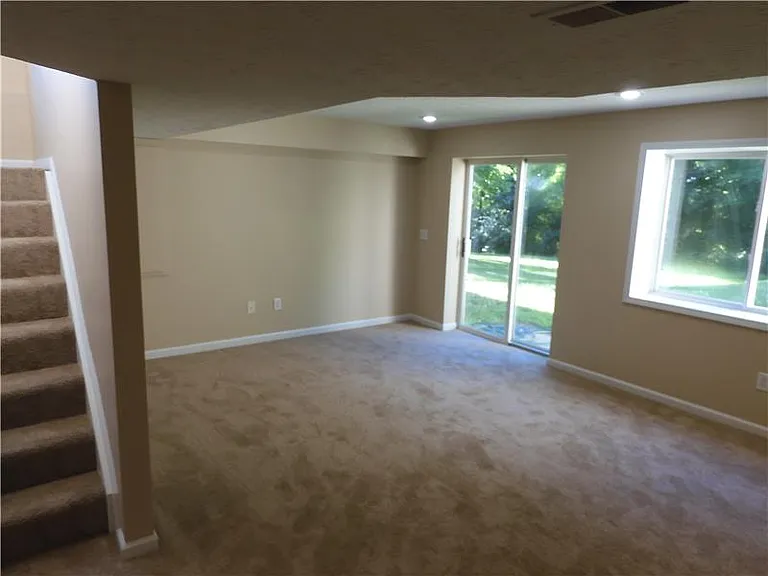 1681 Colonade Dr — Photo 32