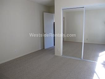 2nd image of 1817 Federal Ave APT 4