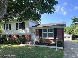 9416 Habersham Dr, Rolling Hills, KY 40242