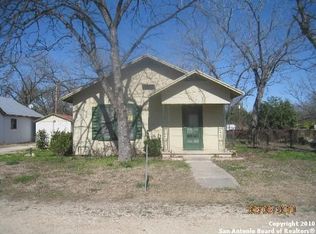 1207 Isabella St, Castroville, TX 78009