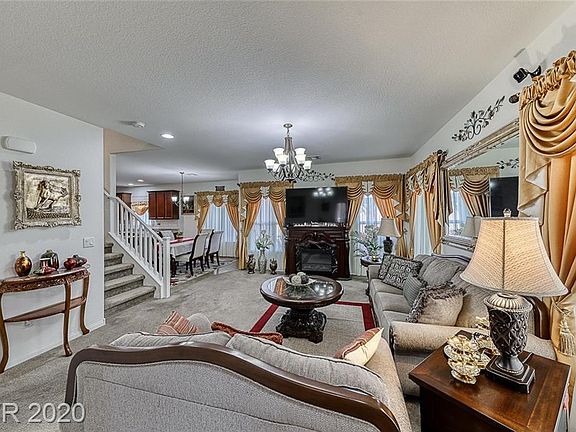 3rd image of 752 Cambridge Crest Ct