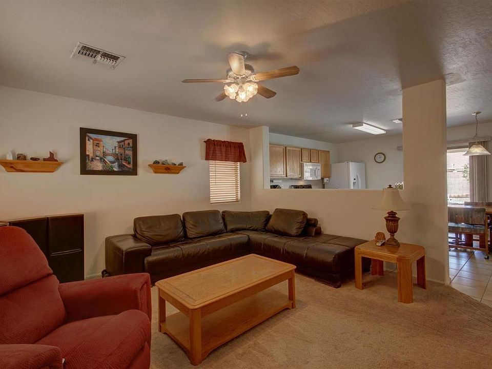 2nd image of 43866 W Sagebrush Trl