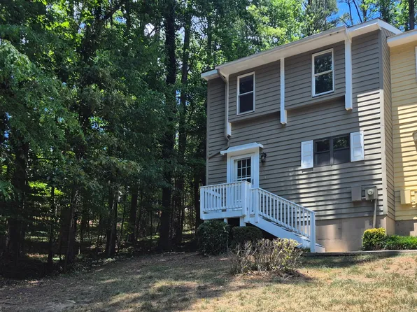 5761 Forest Lawn Ct, Raleigh, NC 27612