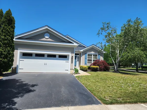 180 Southampton Dr, Galloway, NJ 08205