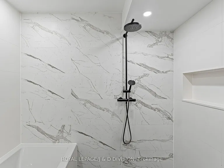 314 Lonsdale Rd #4 — Photo 22