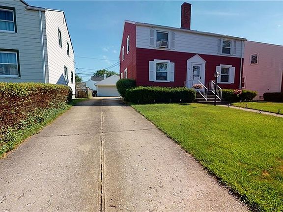 2nd image of 156 Mayville Ave