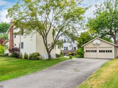 34 Farrington St, West Caldwell, NJ, 07006