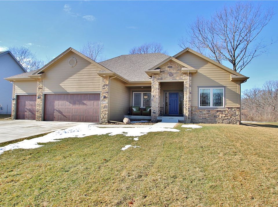 1st image of 8410 NW Orchard Dr