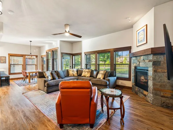 511 Guthrie Pl #502, Dover, ID 83825