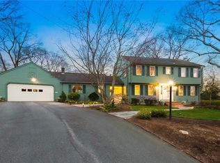 20 Old Lyme Dr, Warwick, RI 02886