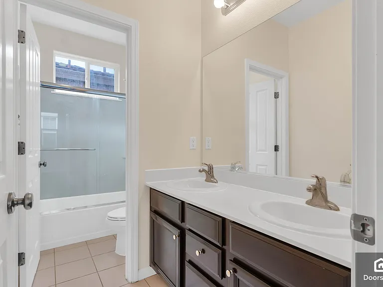 658 N 9th St — Photo 22