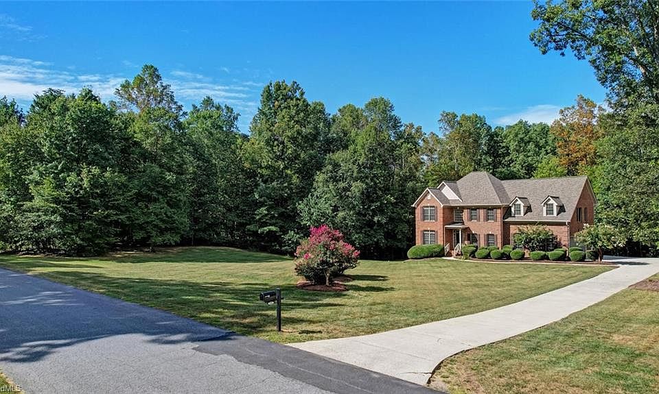 1st image of 3700 Summit Lakes Dr