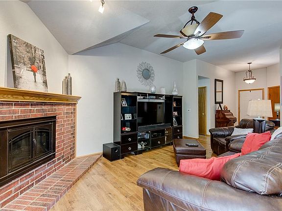 5th image of 816 N Morgan Dr