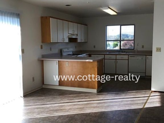 3rd image of 1431 Larissa Cir #D