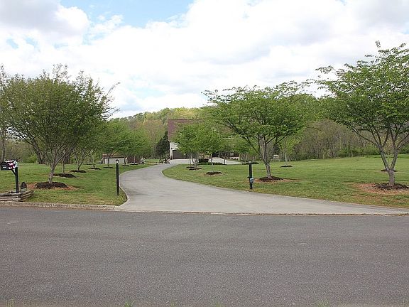 3rd image of 1413 Carty Ct