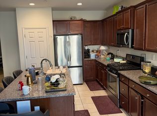 7074 N Rumi Ave, Fresno, CA 93722