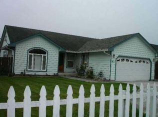 300 Beckstead Ave, Smith River, CA 95567