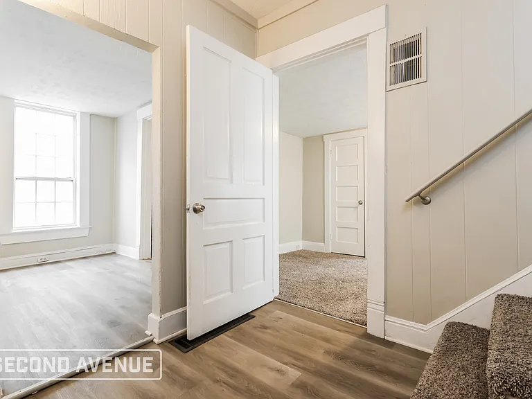 2302 Bolling Ave — Photo 9
