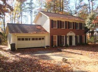 1505 Rambling Woods Dr, Lawrenceville, GA 30043