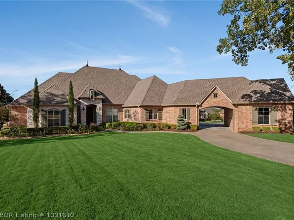 8331 Howard Hill Rd, Fort Smith, AR 72916