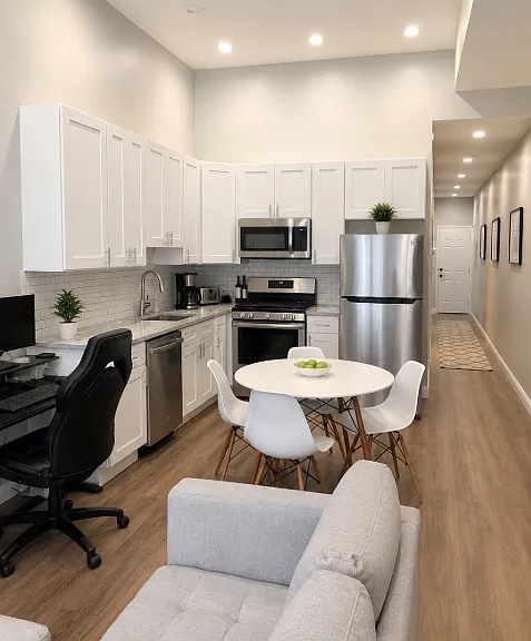 2501 N Southport Ave #1 — Photo 6