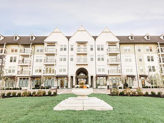 4th image of 4851 Meadowbrook Pkwy #113