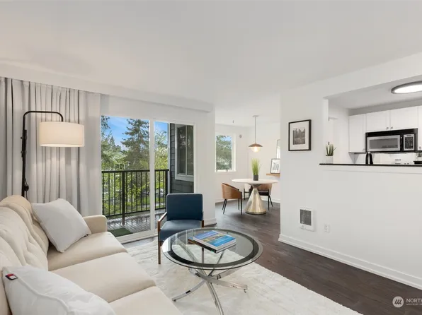 14206 NE 181st Place #L205, Woodinville, WA 98072