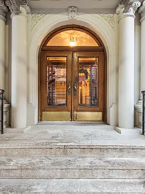 Sold by Leslie J. Garfield | media 1