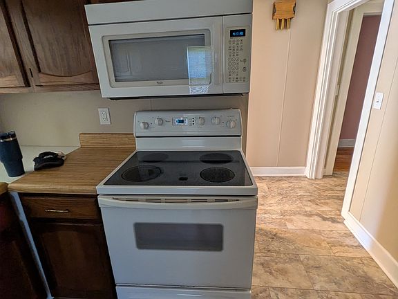 4th image of 200 Chestnut St SE