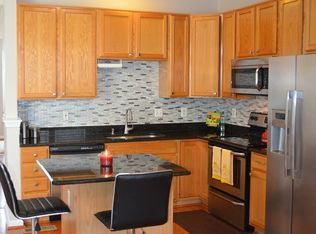 9722 Plaskett Forest Ln, Lorton, VA 22079
