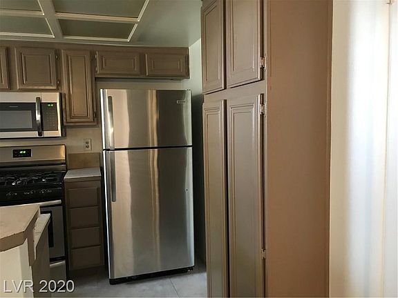 2nd image of 850 N Sloan Ln APT 103