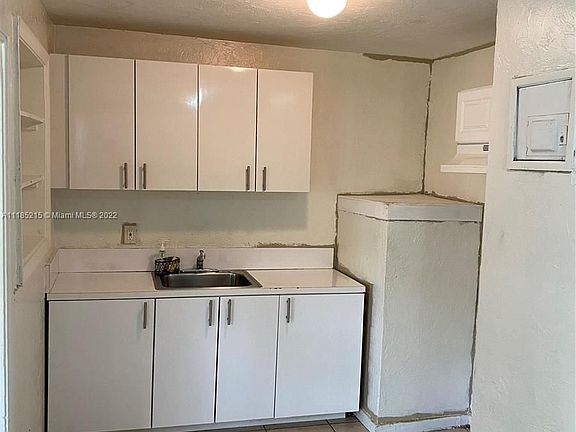 5th image of 923 39th St