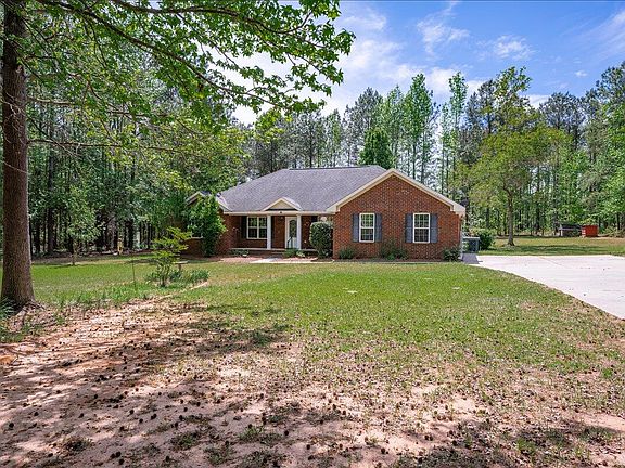 2nd image of 1504 Greiner Circle