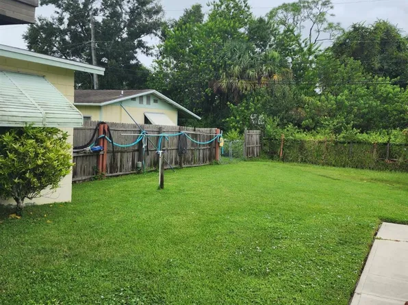 704 Anita Street, Fort Pierce, FL 34982