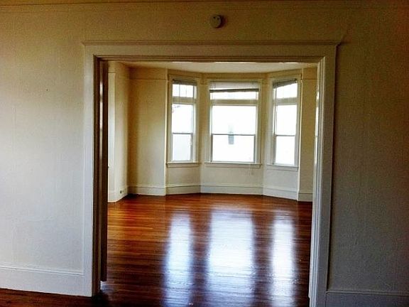 3rd image of 2459 Polk St APT 8