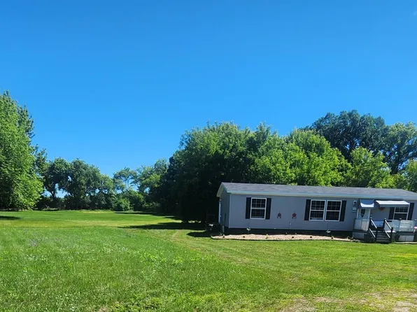 27939 Forest Blvd, Wyoming, MN 55092