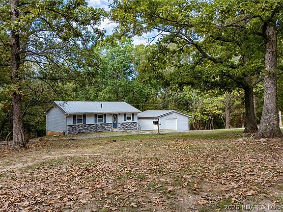2nd image of 94 Vista Pl