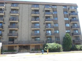 850 Des Plaines Ave APT 104, Forest Park, IL