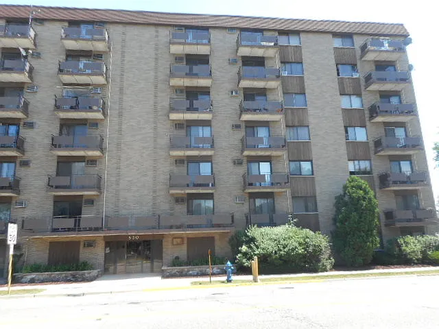 850 Des Plaines Ave APT 104 photo 1