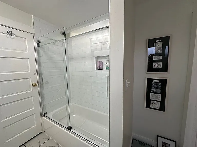4956 Clinton St — Photo 20