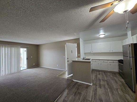 3rd image of 652 Moss St #658-175