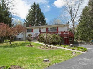 33 Prentiss Dr, Hopewell Junction, NY 12533