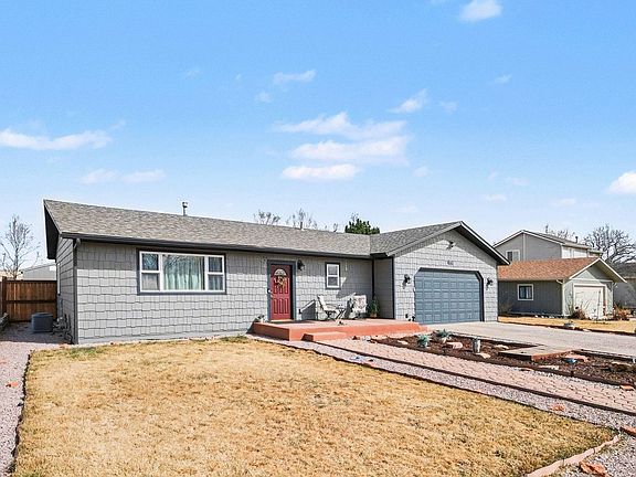 4th image of 3738 Henderson Ave