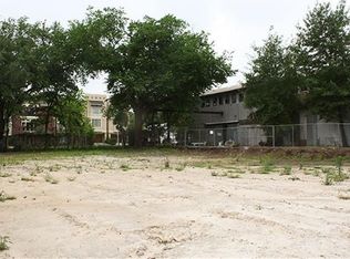 1911 S Houston Ave, Humble, TX 77396