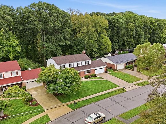 4th image of 9596 Leebrook Dr