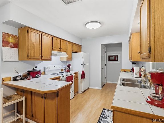 4th image of 8813 E Devonshire Rd